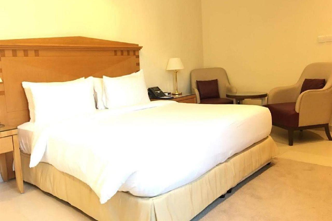 Roda Beach Resort Dubai Exterior photo